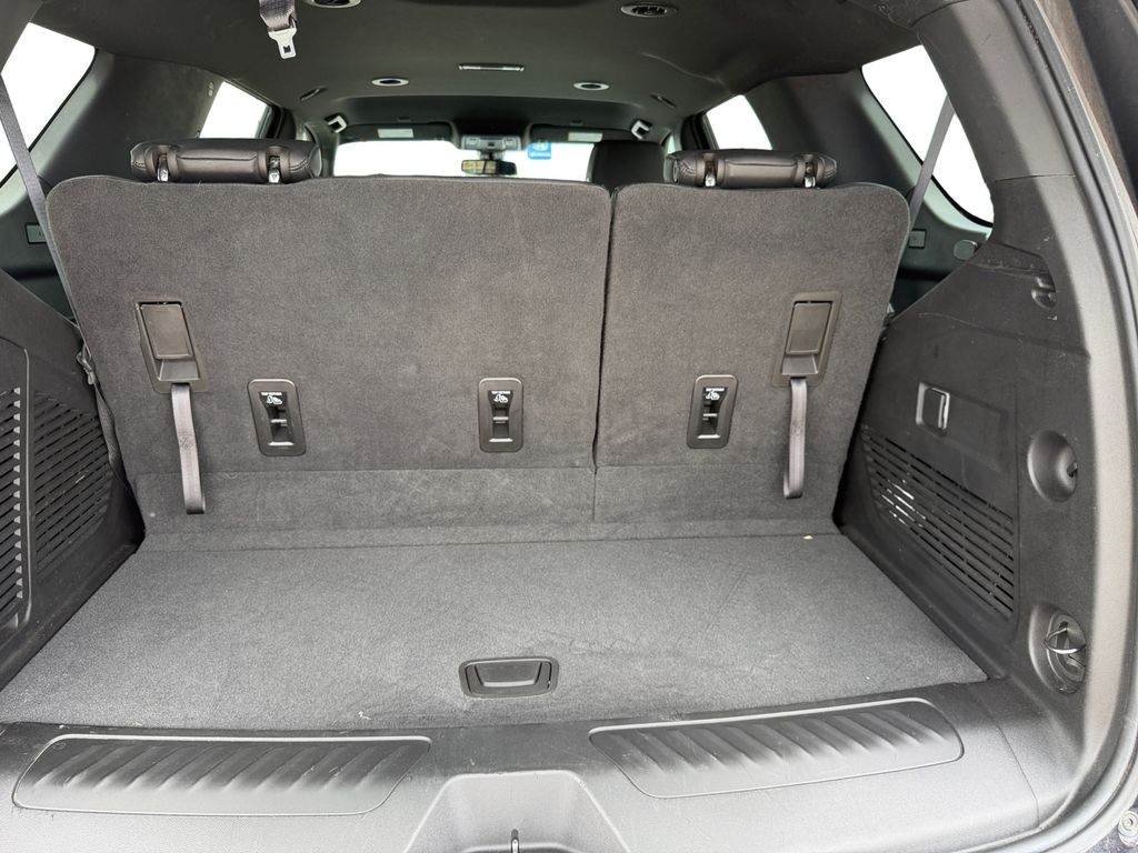 2022 Chevrolet Tahoe LT - Photo 12