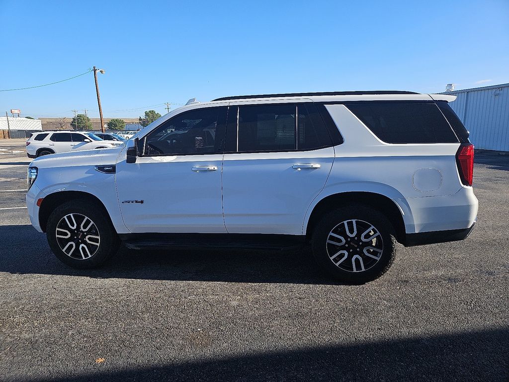 2023 Gmc Yukon AT4 photo 3