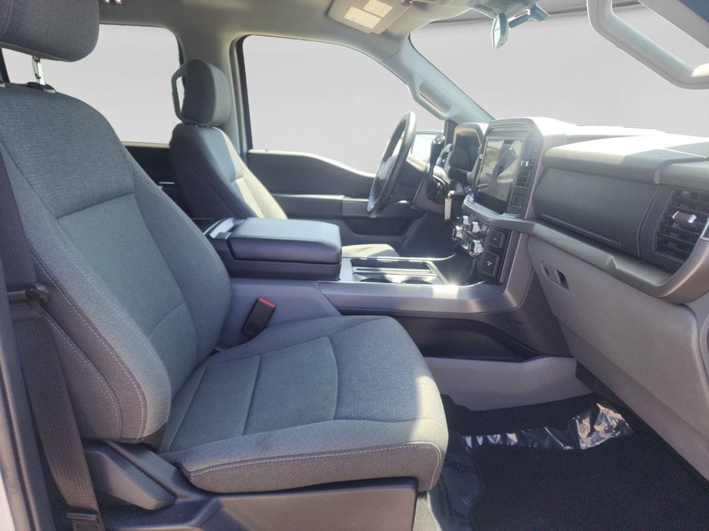 2025 Ford F-150 XLT - Photo 27