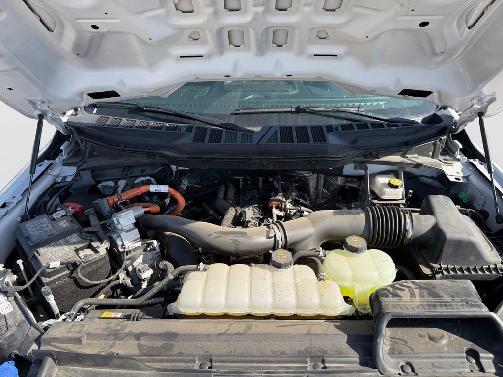 2025 Ford F-150 XLT - Photo 29