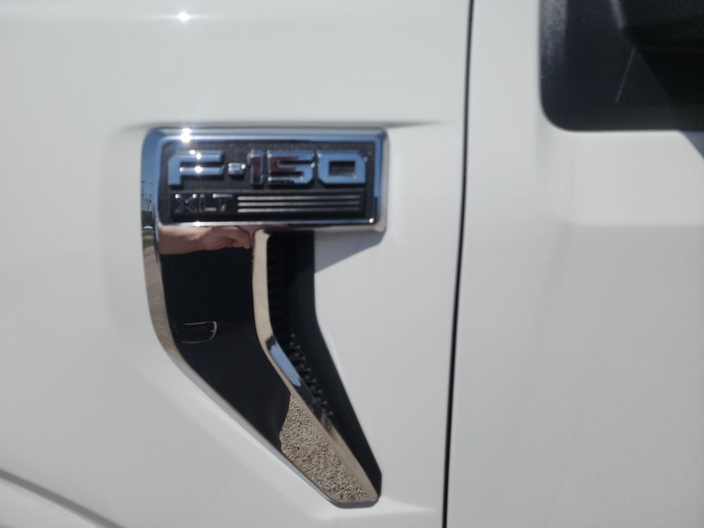 2025 Ford F-150 XLT - Photo 9