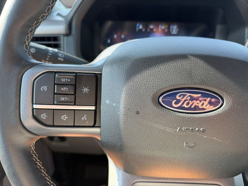 2025 Ford F-150 XLT - Photo 18