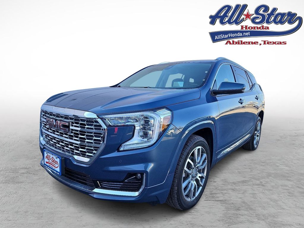 2024 GMC Terrain Denali's photo