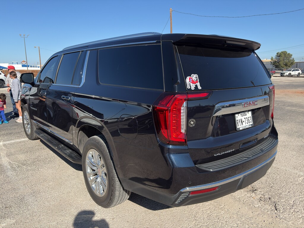 Used 2022 GMC Yukon XL SLT SUV