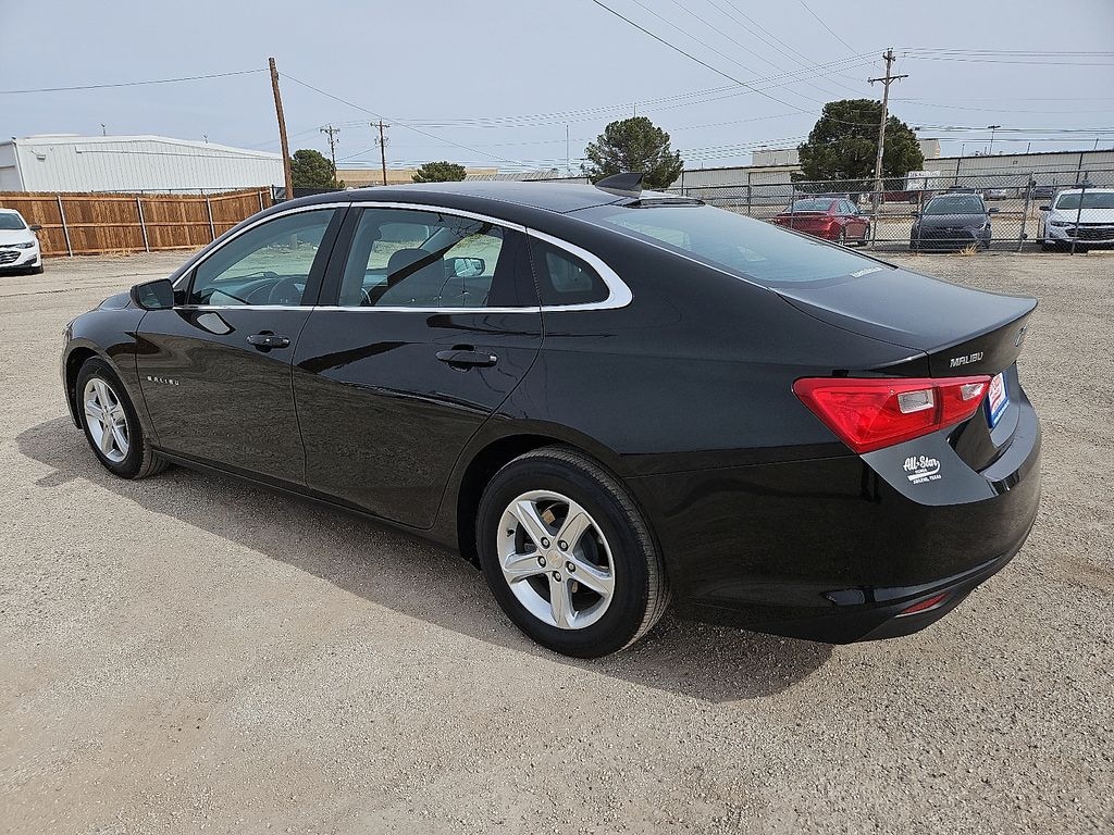 Used 2022 Chevrolet Malibu LS w/1FL Sedan