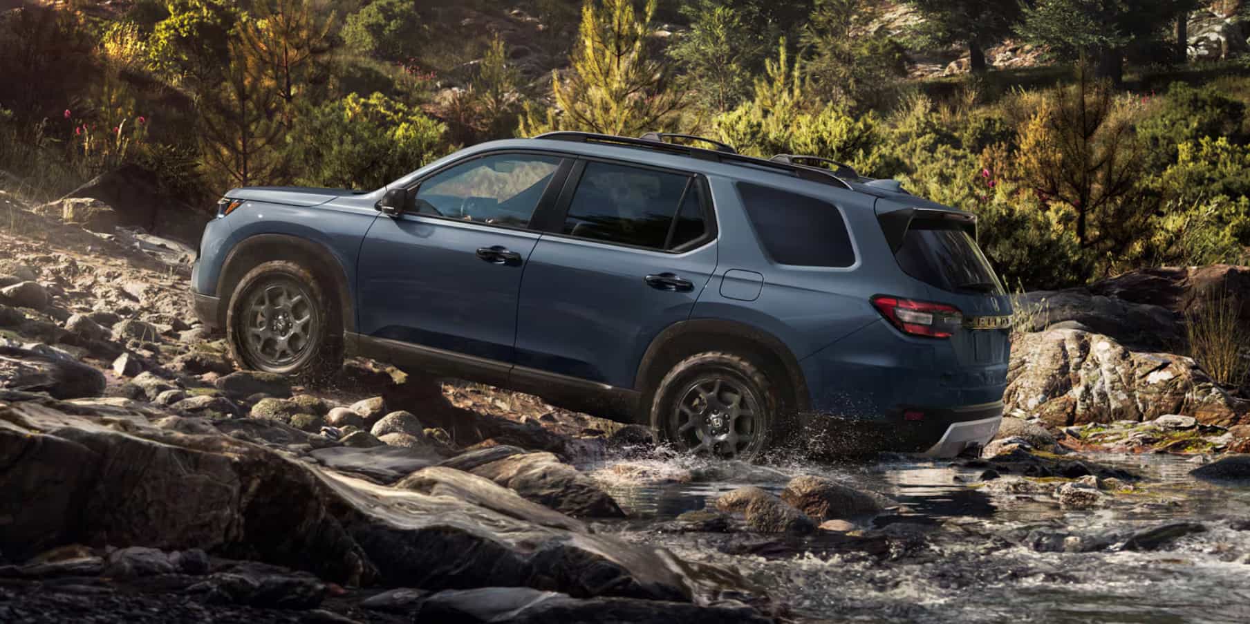 2026%20Honda%20Pilot%20vs.%202026%20Nissan%20Pathfinder%20Which%203-Row%20SUV%20Is%20Better.jpg