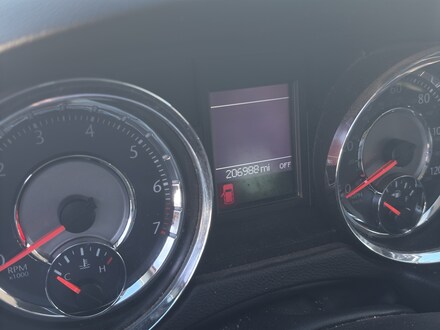 2015 Chrysler Town & Country Touring Van