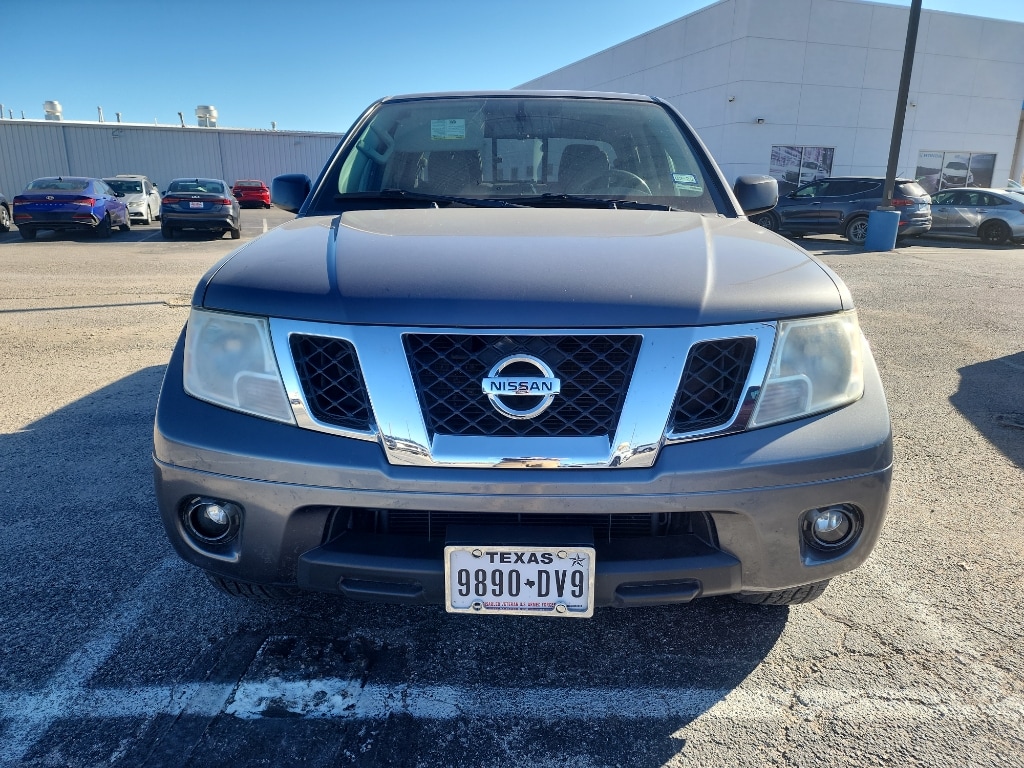 2019 Nissan Frontier SV's photo