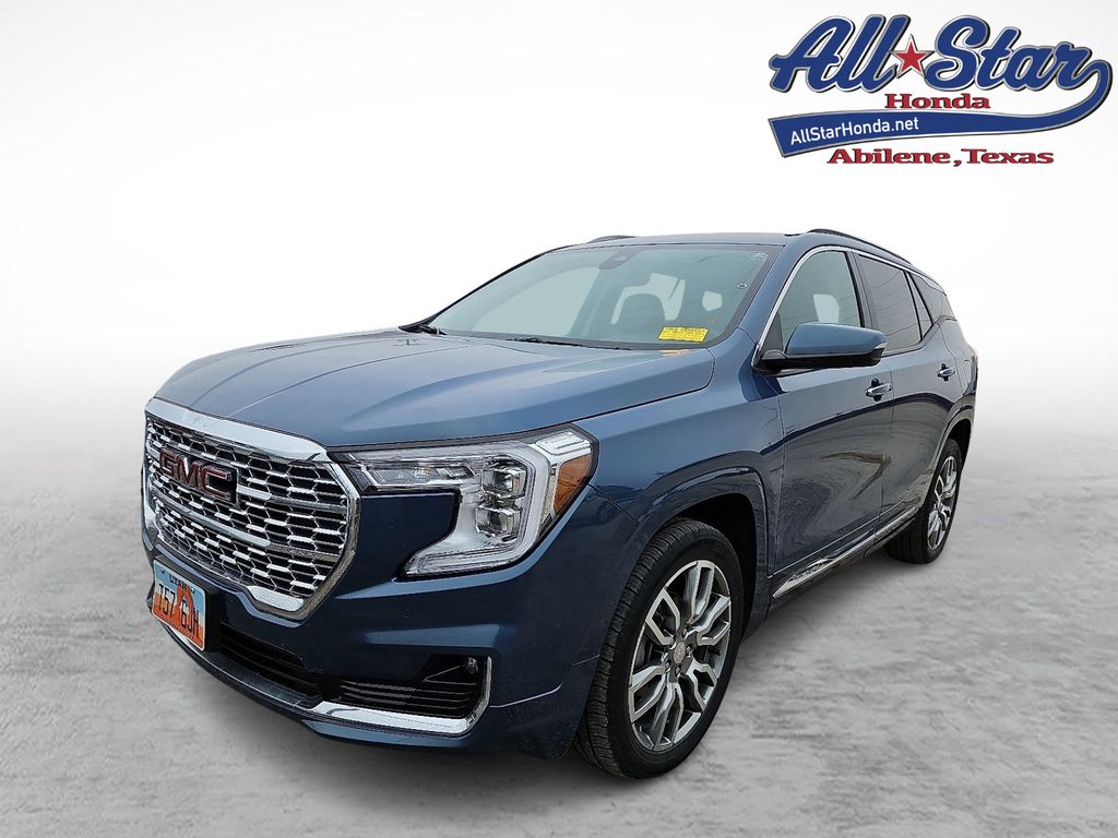 2024 GMC Terrain Denali's photo