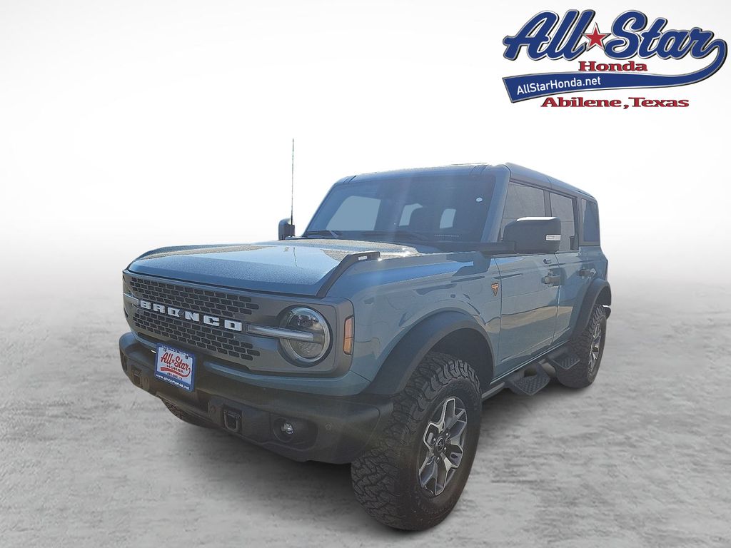 2023 Ford Bronco 4-Door Badlands's photo