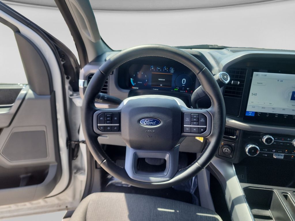 2025 Ford F-150 XLT - Photo 23
