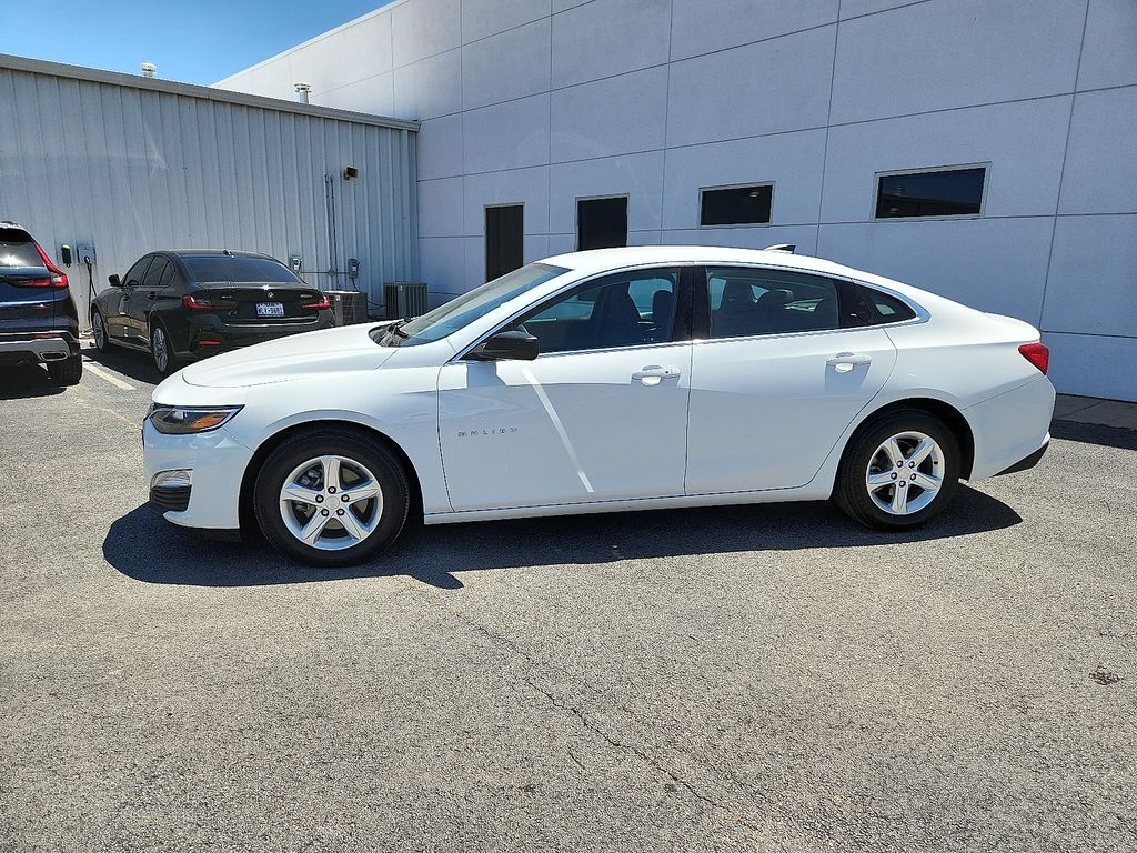 1G1ZB5ST2PF247963