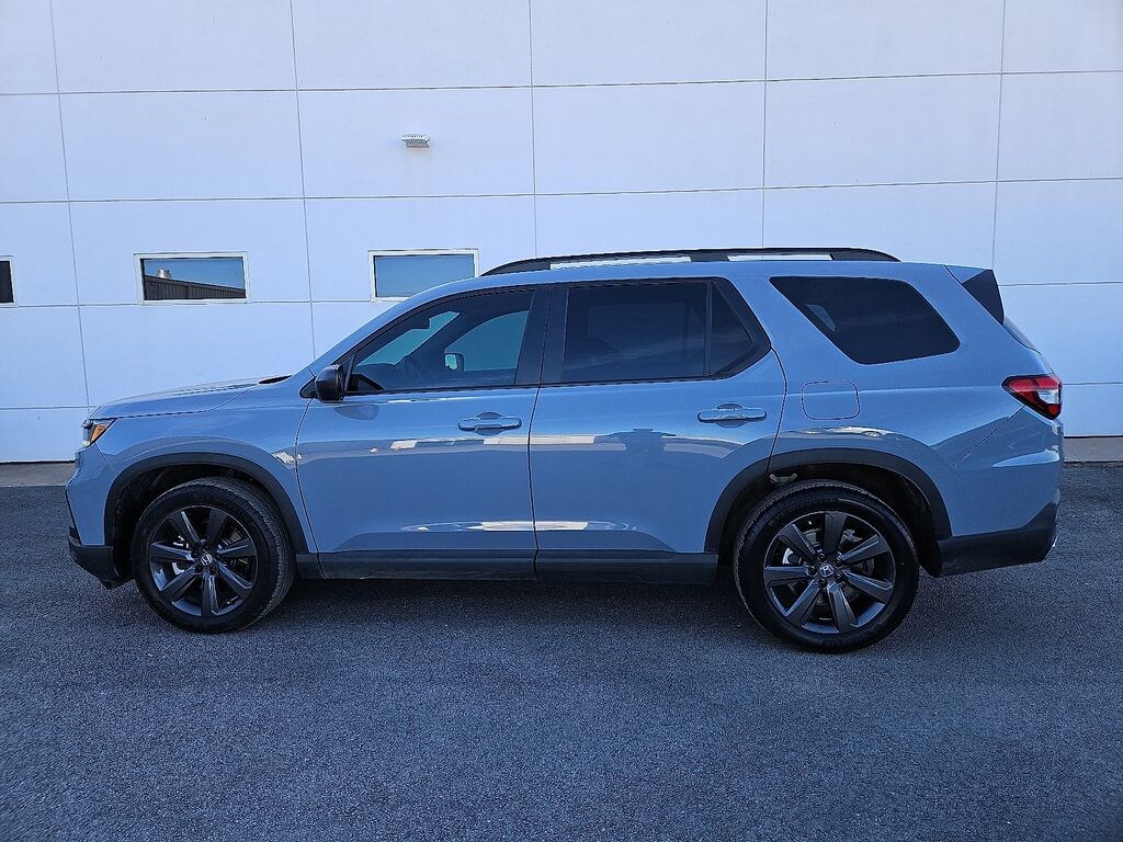 Used 2025 Honda Pilot Sport SUV