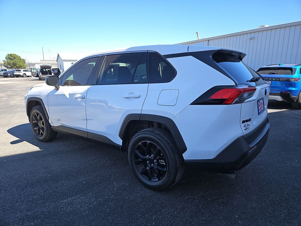 Used 2023 Toyota RAV4 LE SUV