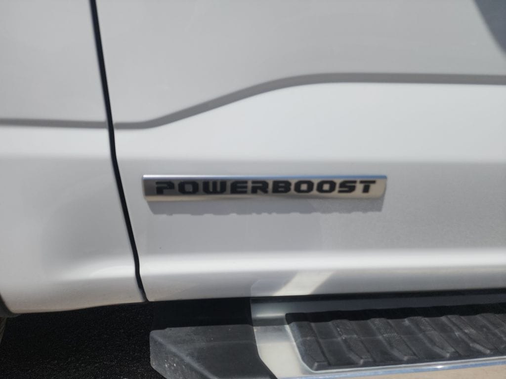 2025 Ford F-150 XLT - Photo 11