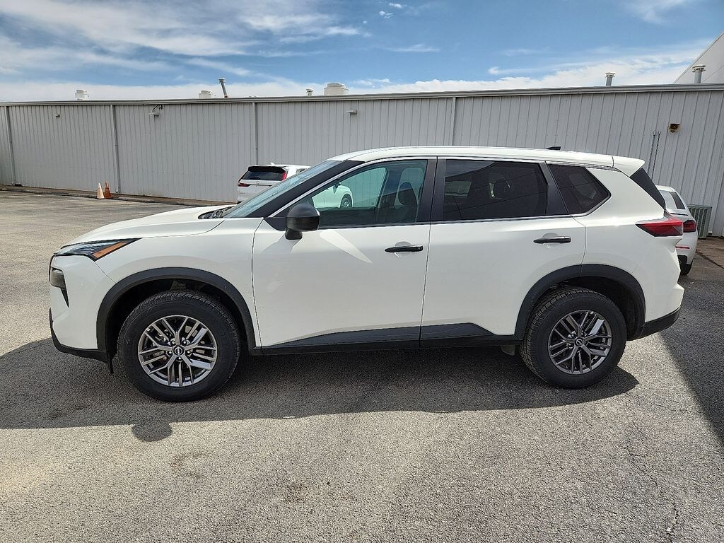 Used 2024 Nissan Rogue S SUV