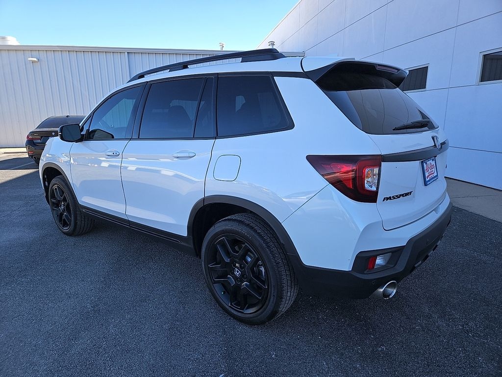 Used 2025 Honda Passport Black Edition SUV