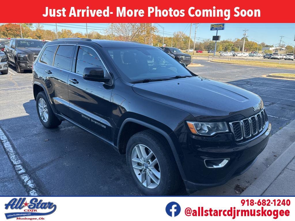 2017 Jeep Grand Cherokee Laredo E's photo