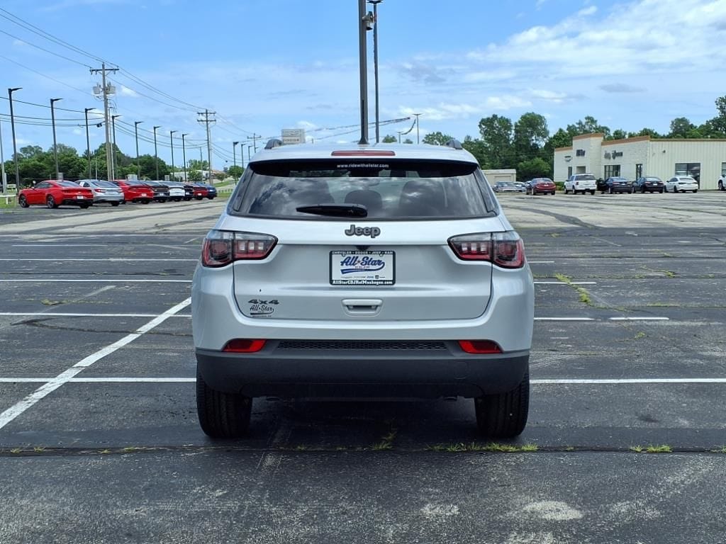 2025 Jeep Compass Latitude - Photo 6