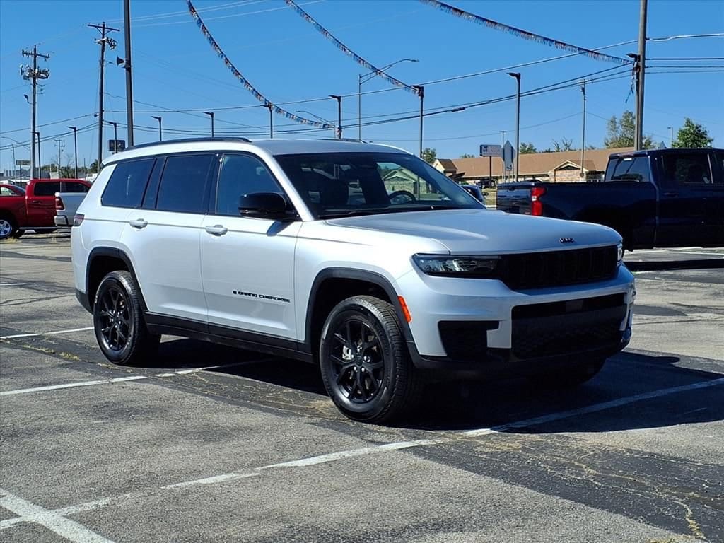 Used 2024 Jeep Grand Cherokee L Altitude Altitude 4x4