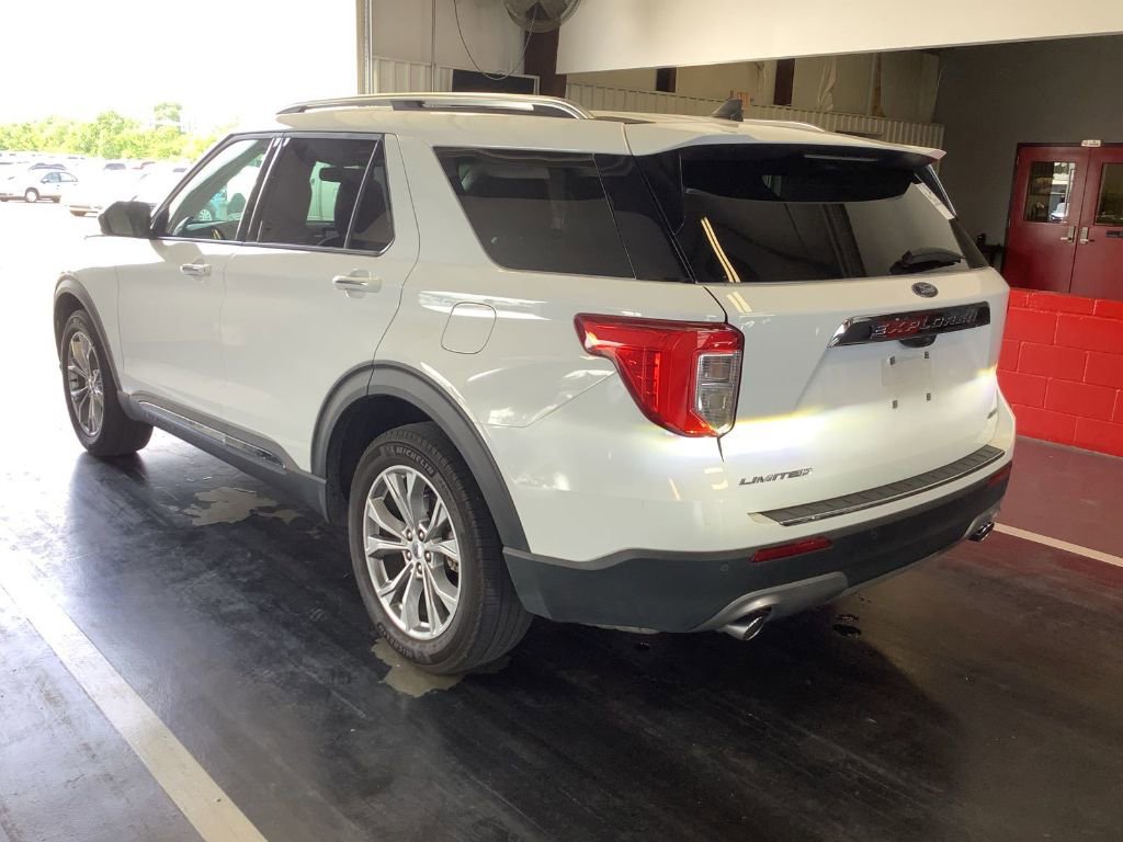2024 Ford Explorer Limited photo 2