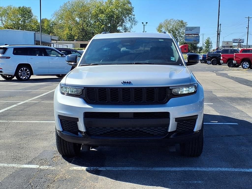 Used 2024 Jeep Grand Cherokee L Altitude Altitude 4x4