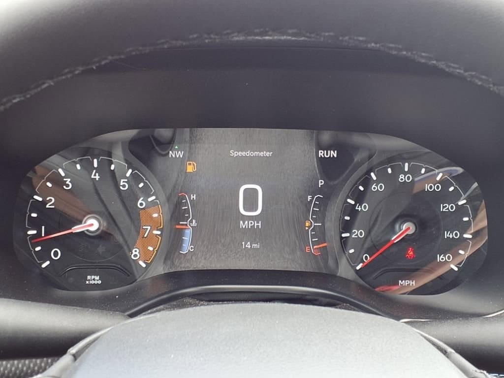 2025 Jeep Compass Latitude Altitude Special Edition photo 5