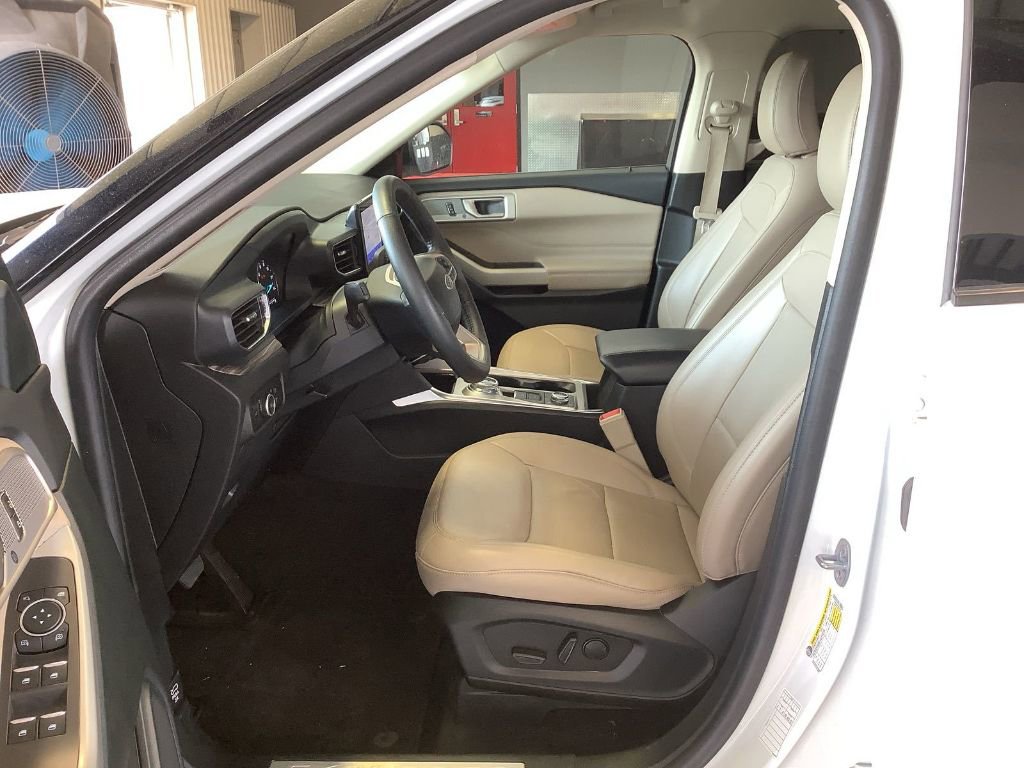 2024 Ford Explorer Limited photo 4