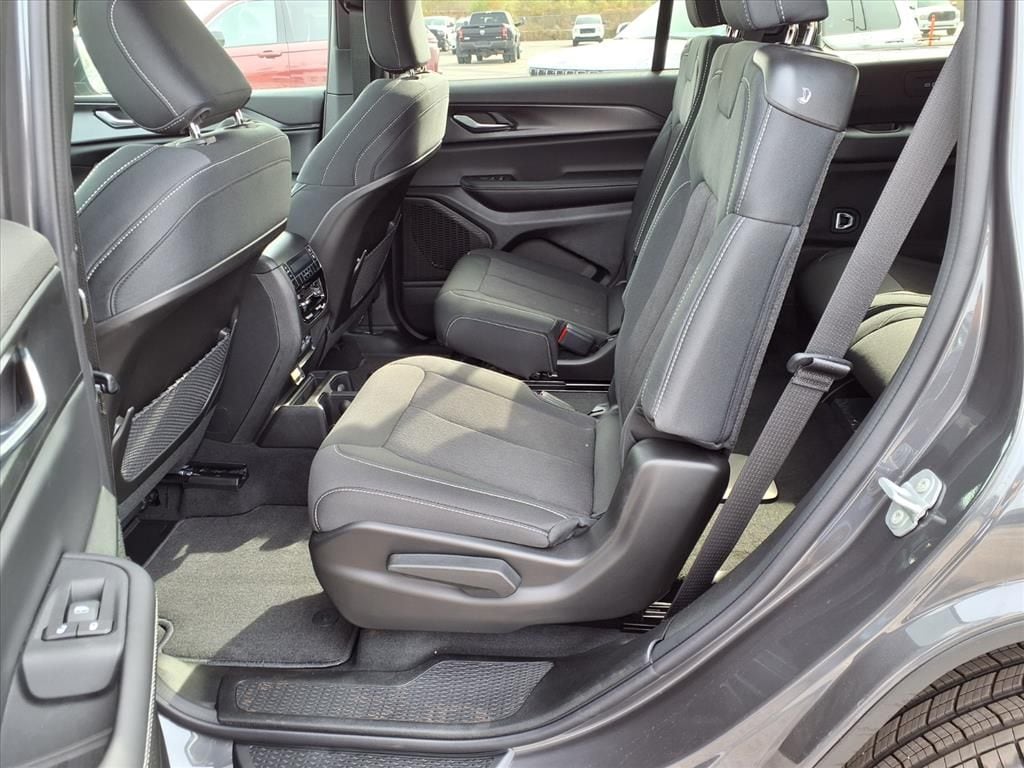 2025 Jeep Grand Cherokee L Laredo - Photo 23