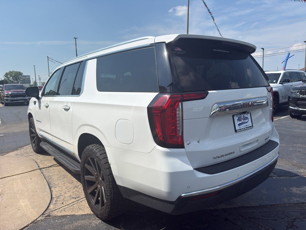 2022 Gmc Yukon XL SLT photo 3