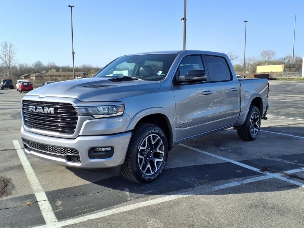 2025 Ram 1500 Laramie photo 3