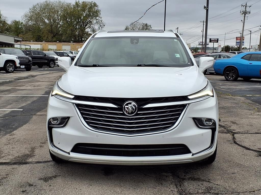 2023 Buick Enclave Premium photo 2