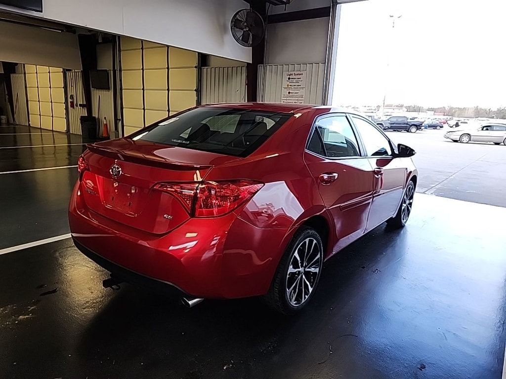 Used 2017 Toyota Corolla SE Sedan