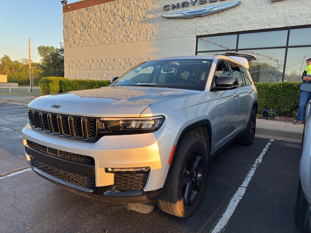 Used 2023 Jeep Grand Cherokee L Limited Sport Utility