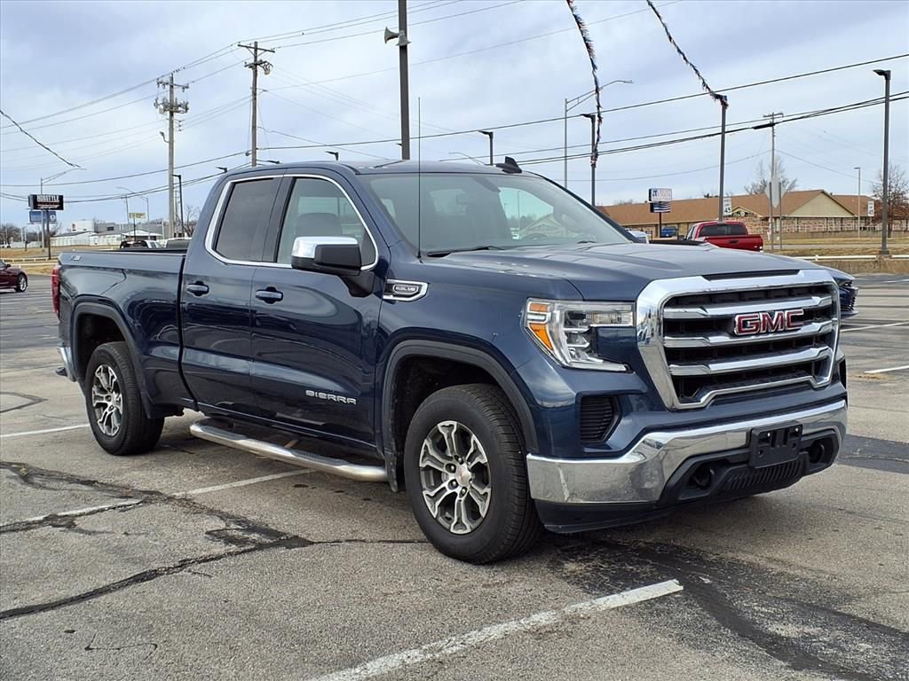 2020 GMC Sierra 1500 SLE's photo