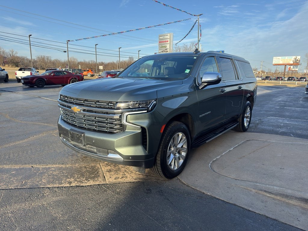 Used 2023 Chevrolet Suburban Premier 4WD Premier