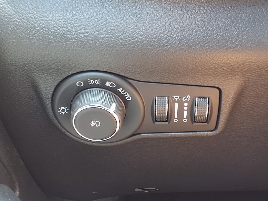 2025 Jeep Compass Latitude - Photo 18