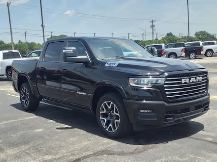 2025 Ram 1500 LARAMIE CREW CAB 4X4 5'7 BOX Pickup