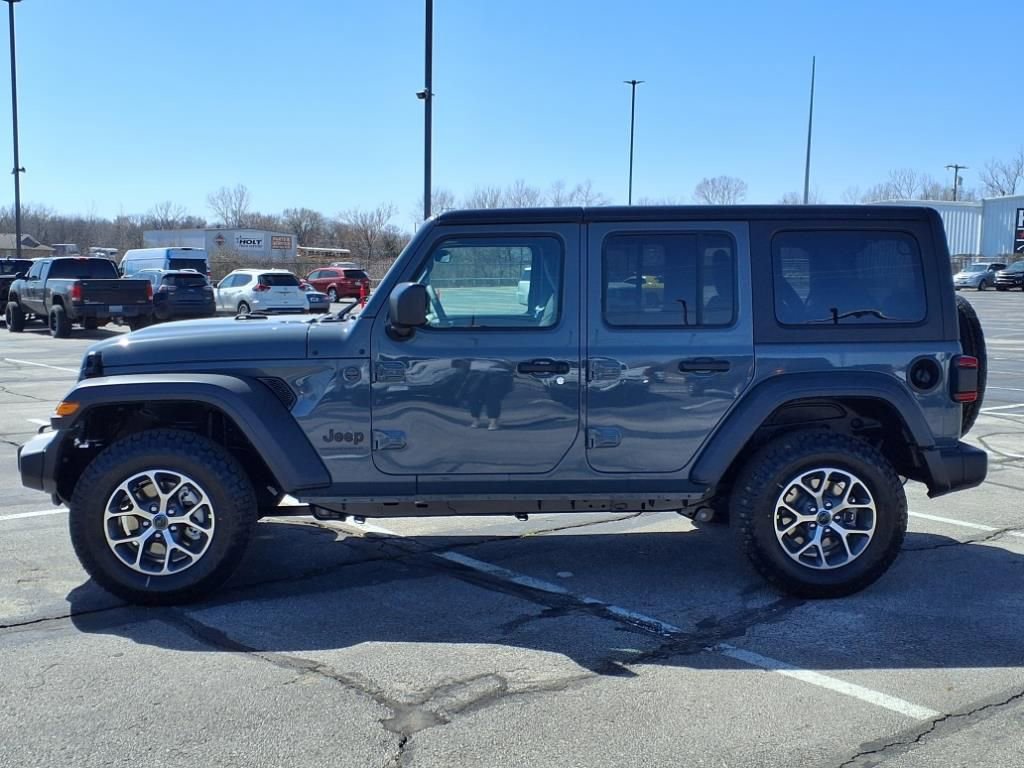 2025 Jeep Wrangler Sport S photo 4