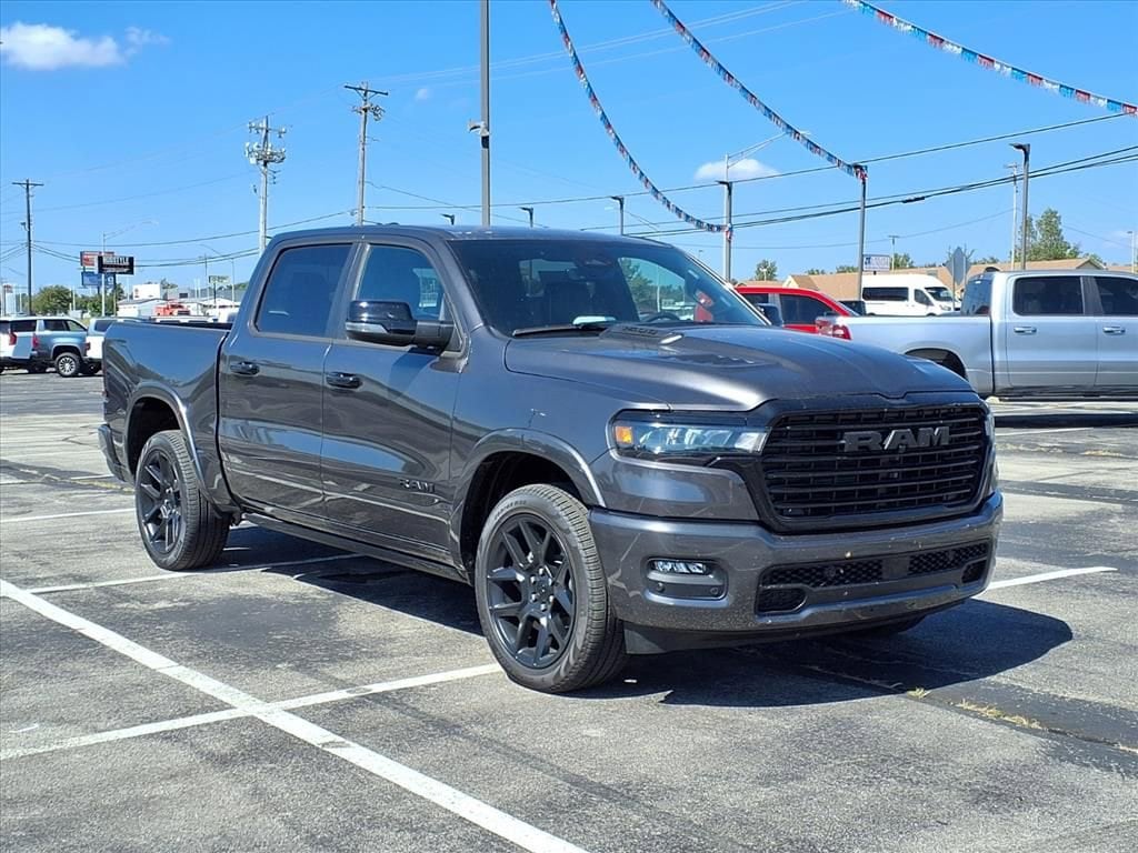 New 2026 Ram 1500 LARAMIE CREW CAB 4X4 5'7 BOX Pickup