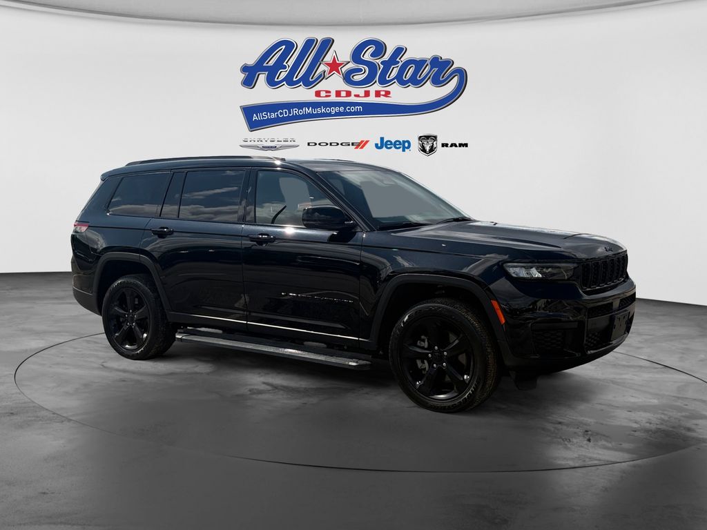 2023 Jeep Grand Cherokee L Altitude 4x4's photo