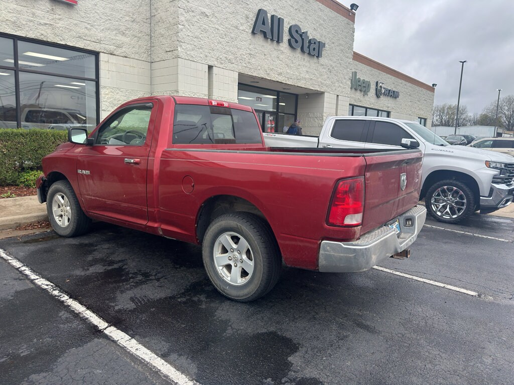 2009 Dodge Ram SLT photo 3