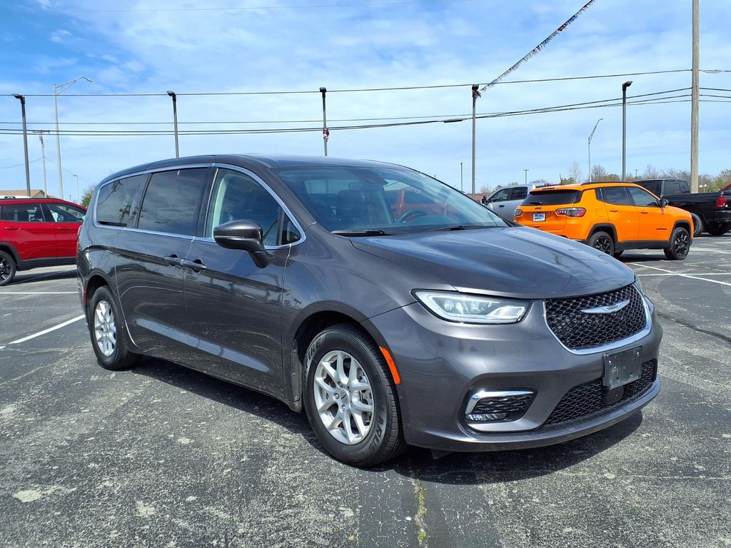 2023 Chrysler Pacifica Touring L