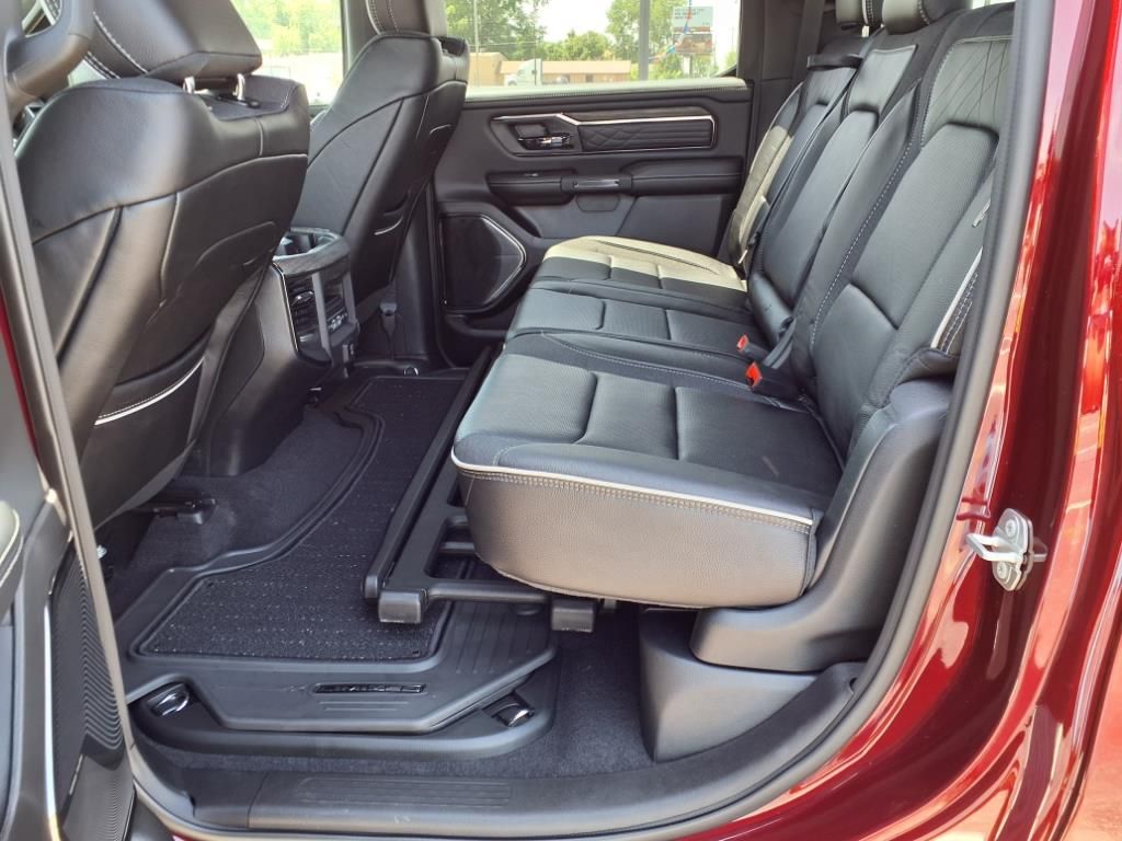 2025 RAM 1500 Limited - Photo 23