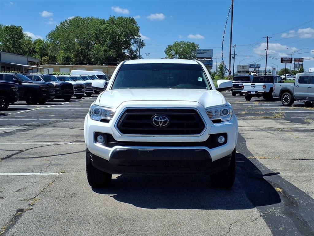 2022 Toyota Tacoma SR5 Double Cab V6 photo 2