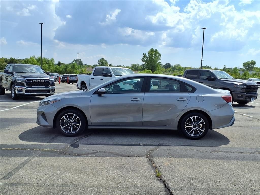 Used 2024 Kia Forte LXS LXS IVT