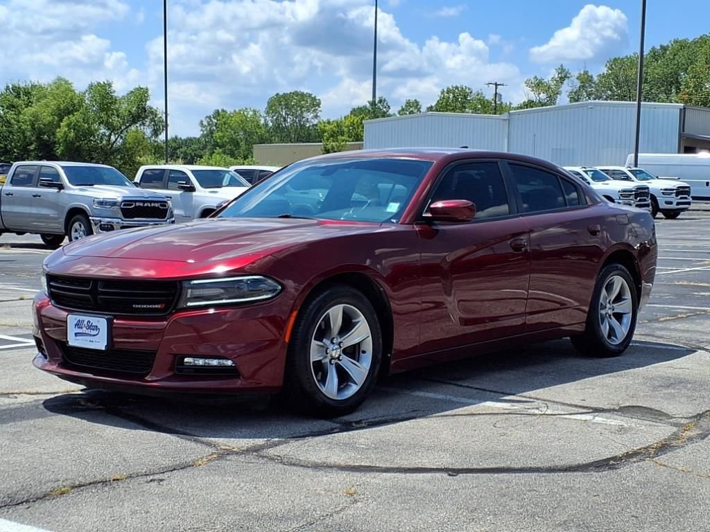 2017 Dodge Charger SXT photo 2