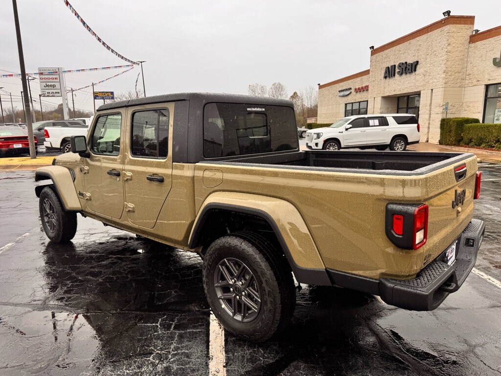 New 2026 Jeep Gladiator SPORT S 4X4 Pickup