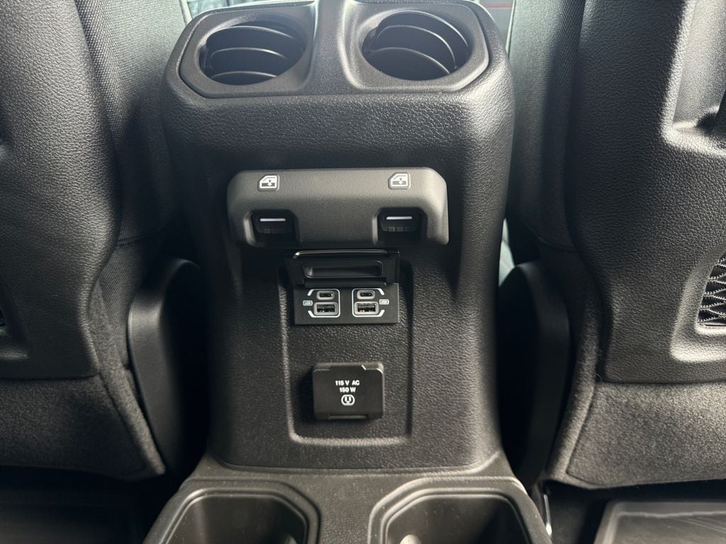 2025 Jeep Wrangler 4-Door Rubicon - Photo 33