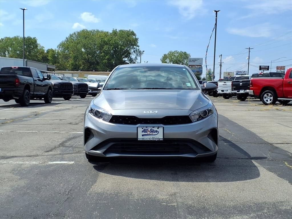 Used 2024 Kia Forte LXS LXS IVT